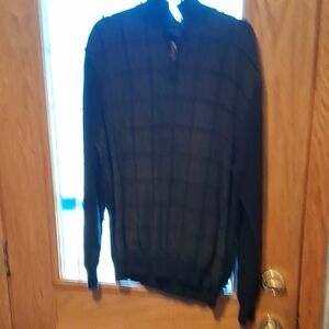 Men's Classic V-Neck Sweater in Black